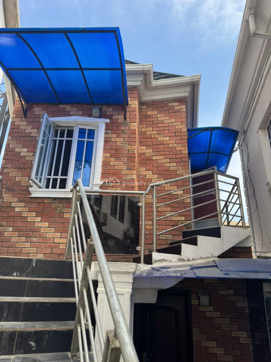 Luxury and Spacious Single Bedroom Self Contain (upstairs), Fully Serviced, Edmund Estate, Ologolo, Lekki, Lagos, Self Contain (single Rooms) for Rent