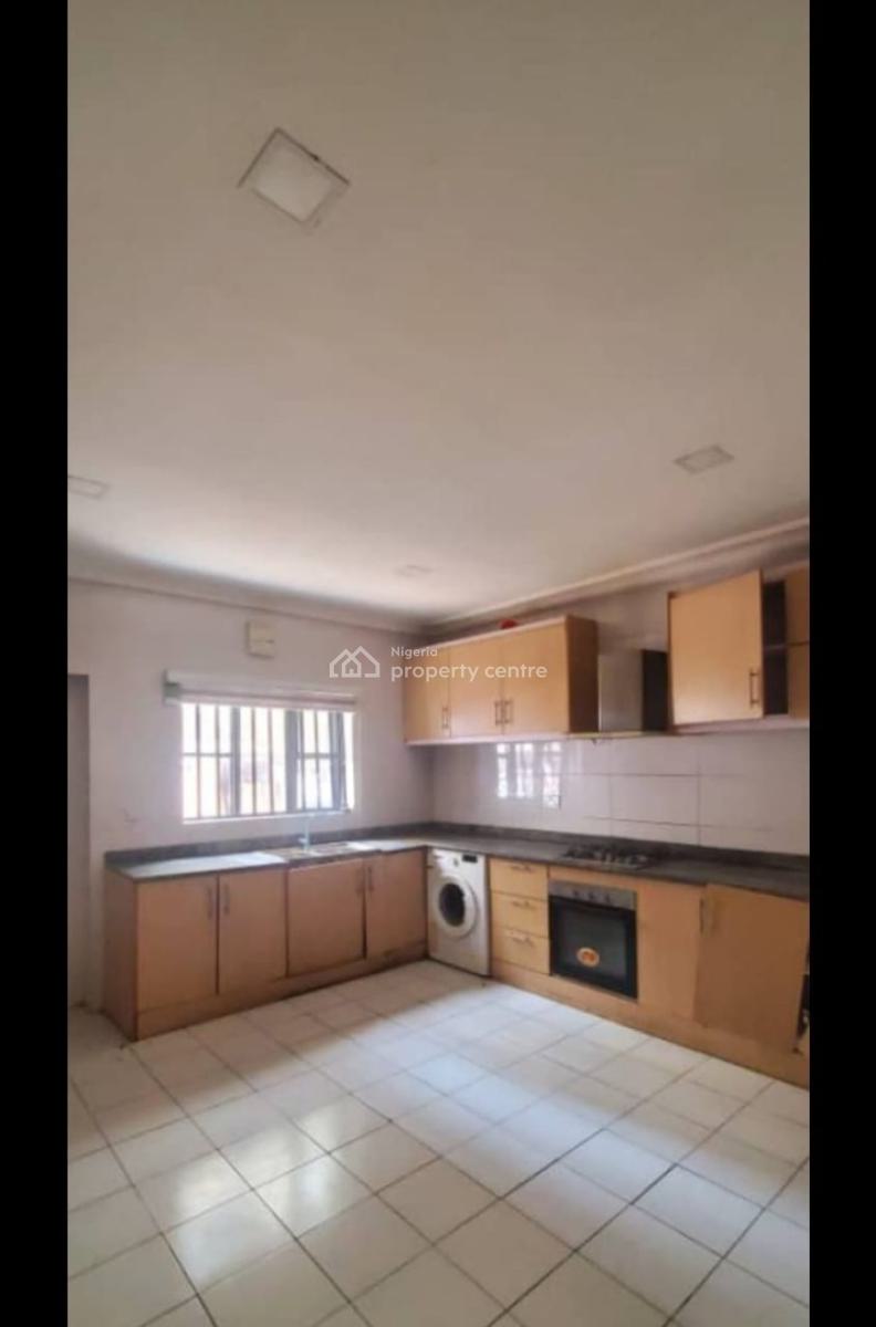 Spacious & Serviced 3 Bedroom Terrace with Pool and Gym, Ikate, Lekki, Lagos, Terraced Duplex for Rent