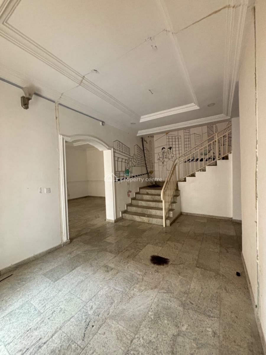 Self Serviced 4 Bed Semi Detached Duplex with Bq, Lekki Phase 1, Lekki, Lagos, Semi-detached Duplex for Rent