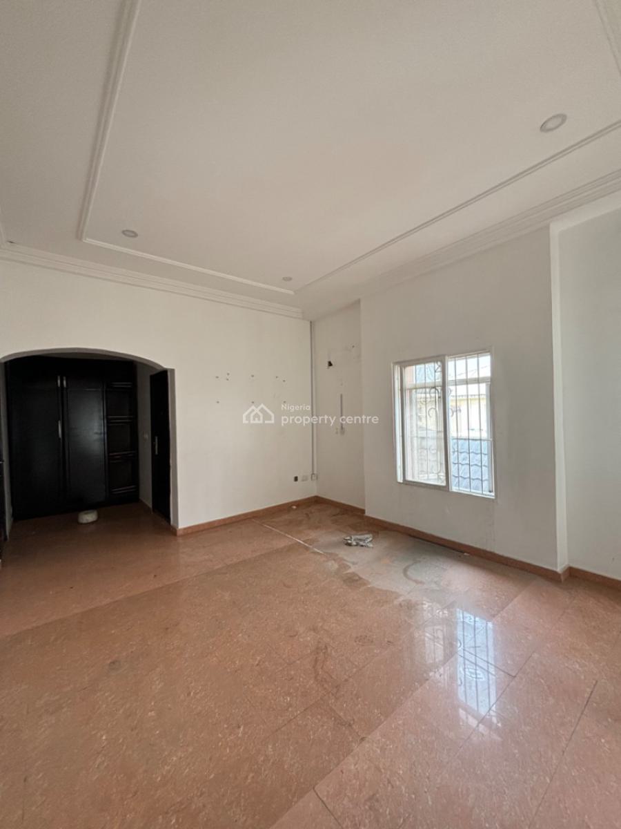 Self Serviced 4 Bed Semi Detached Duplex with Bq, Lekki Phase 1, Lekki, Lagos, Semi-detached Duplex for Rent