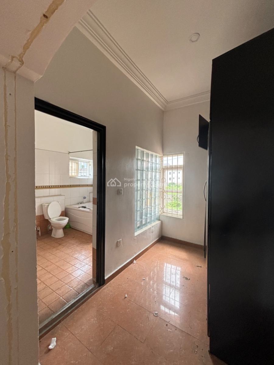 Self Serviced 4 Bed Semi Detached Duplex with Bq, Lekki Phase 1, Lekki, Lagos, Semi-detached Duplex for Rent