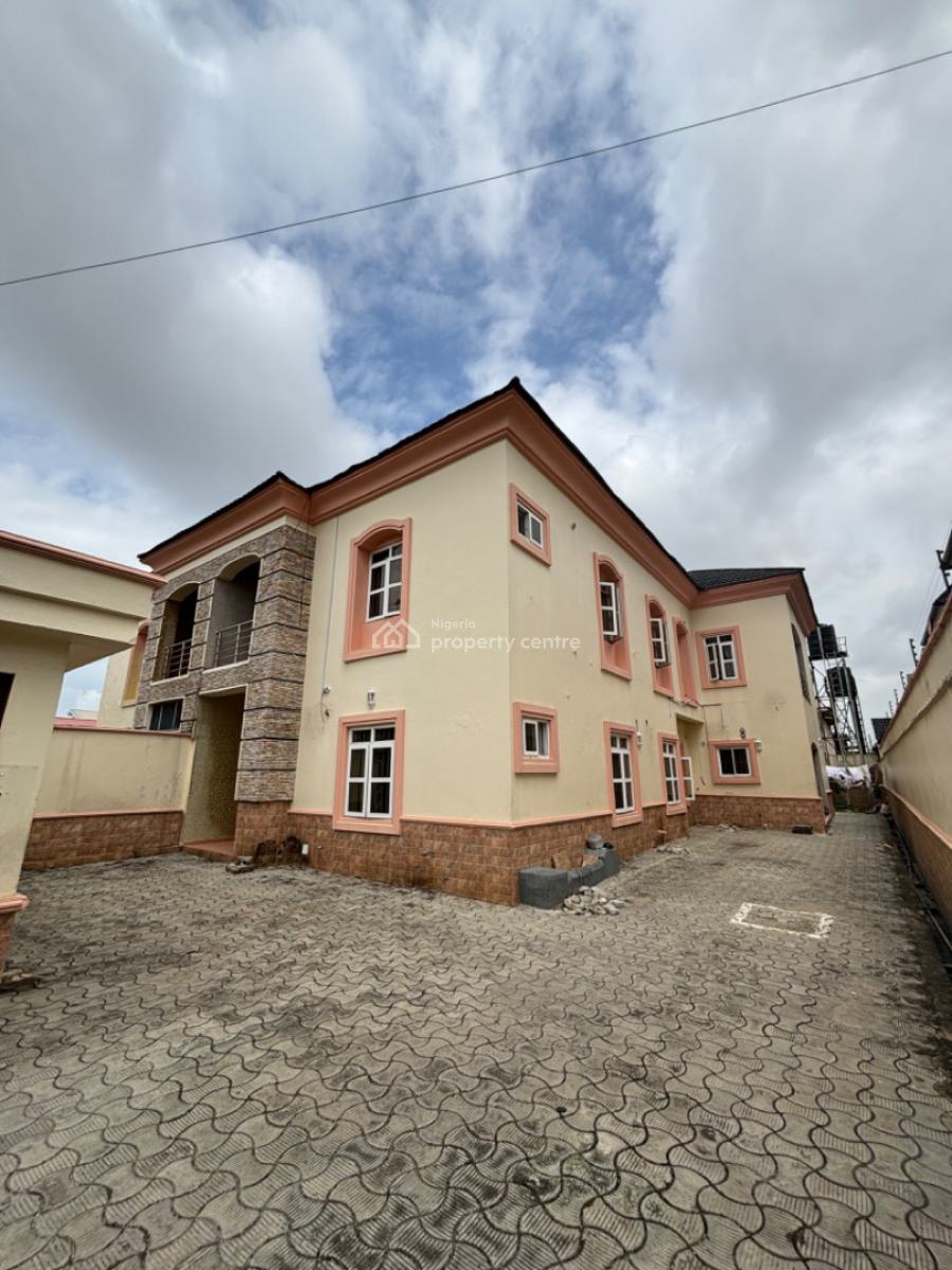 Self Serviced 4 Bed Semi Detached Duplex with Bq, Lekki Phase 1, Lekki, Lagos, Semi-detached Duplex for Rent