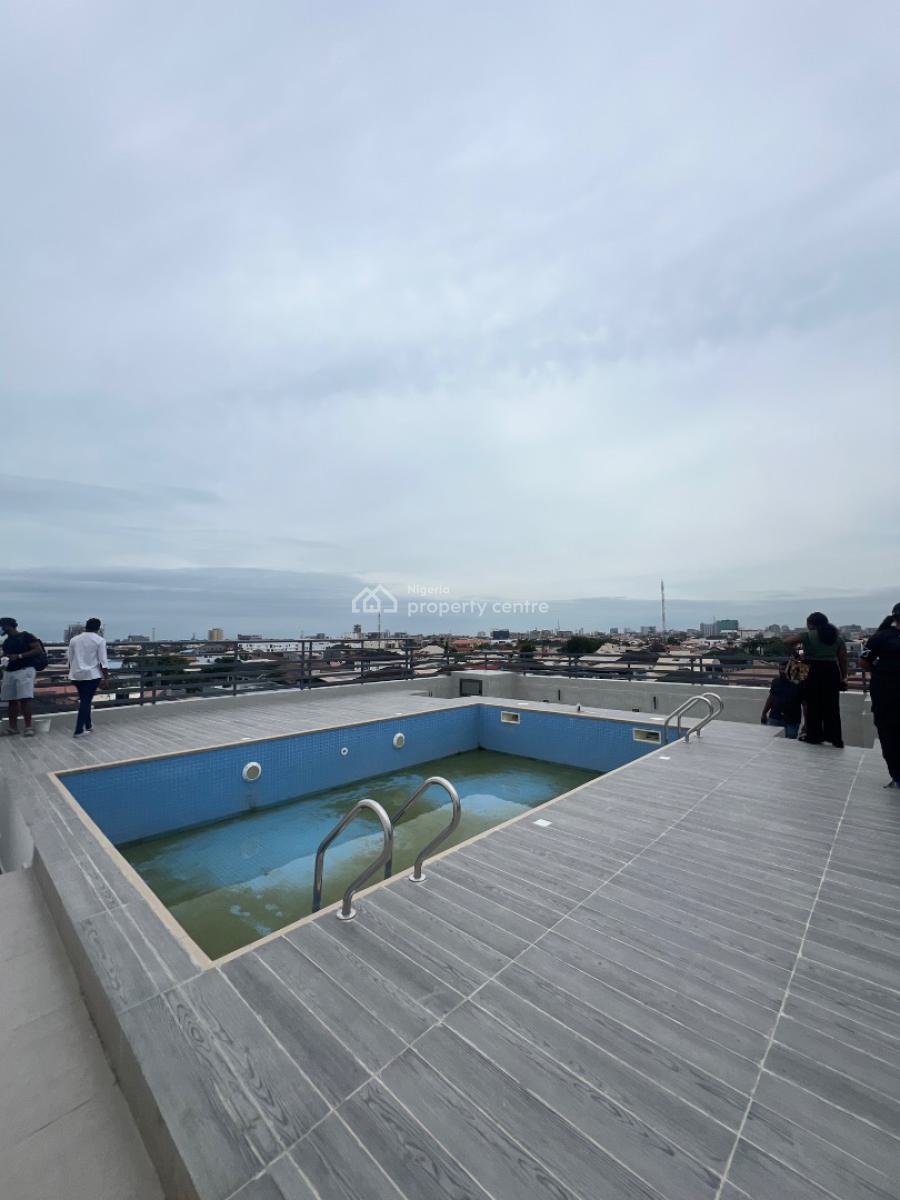 Well Built 2 Bedroom Apartment with Rooftop Swimming Pool and Elevator, Lekki Phase 1, Lekki, Lagos, Flat / Apartment for Sale