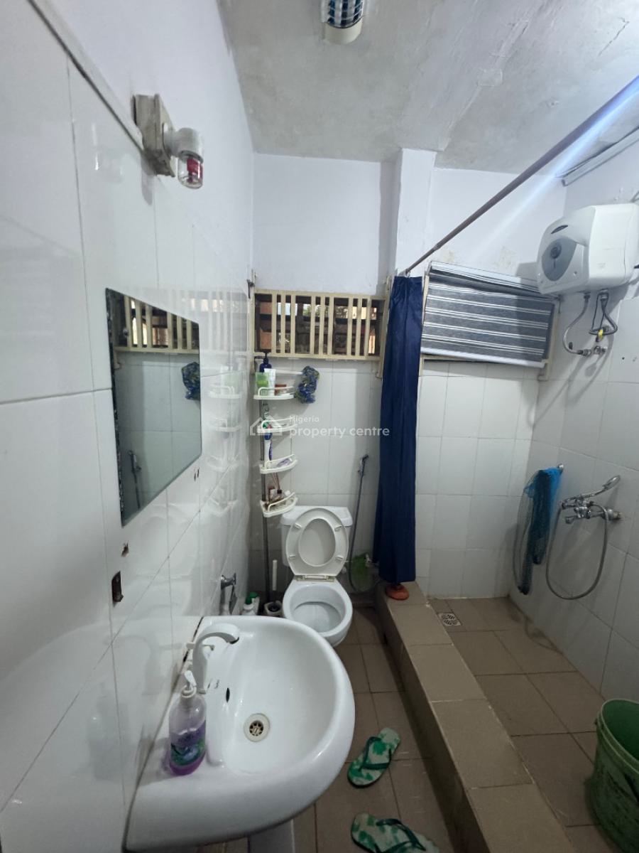 a Nice and Spacious 1 Bedroom Apartment, By Ikoyi Link Bridge, Lekki Phase 1, Lekki, Lagos, Mini Flat (room and Parlour) for Rent