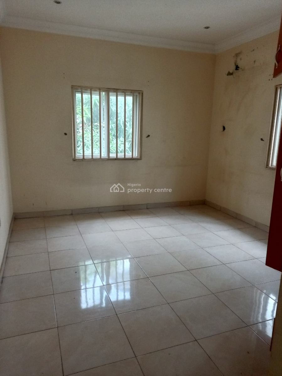 Spacious 3bedroom Upstairs with Dining Area, Conservation Center, Lekki, Lagos, Flat / Apartment for Rent