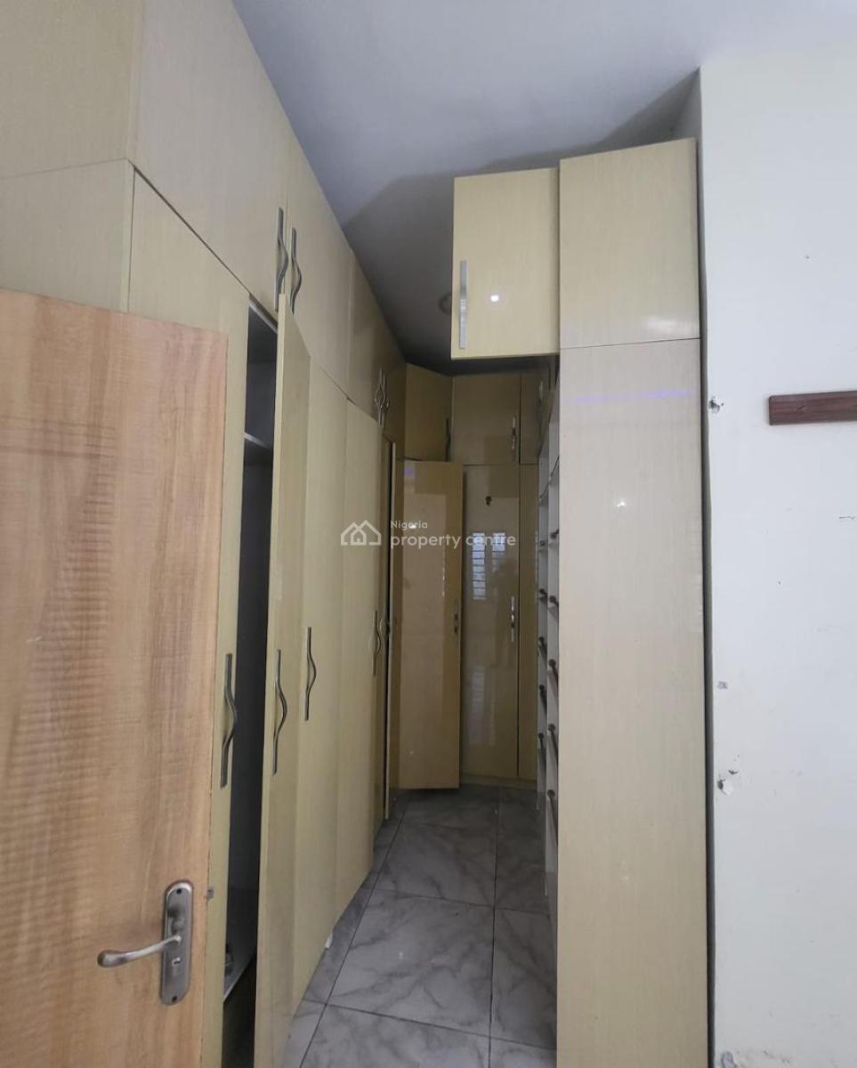 Well Maintained and Spacious Master Bedroom Self Contain, Lcc, Lekki, Lagos, Self Contain (single Rooms) for Rent