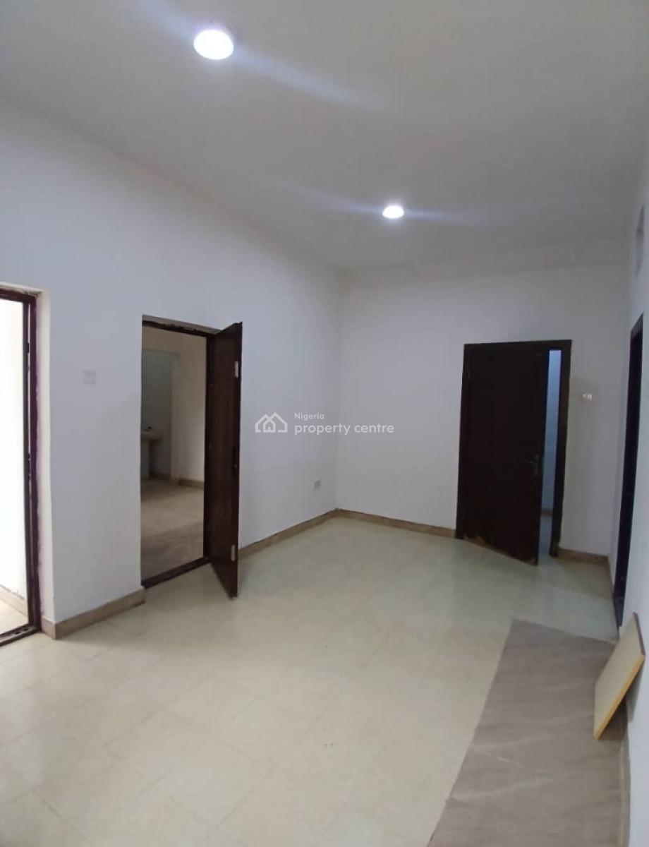 Spacious & Serviced Mini-flats in a Secure Estate, Osapa, Lekki, Lagos, Mini Flat (room and Parlour) for Rent