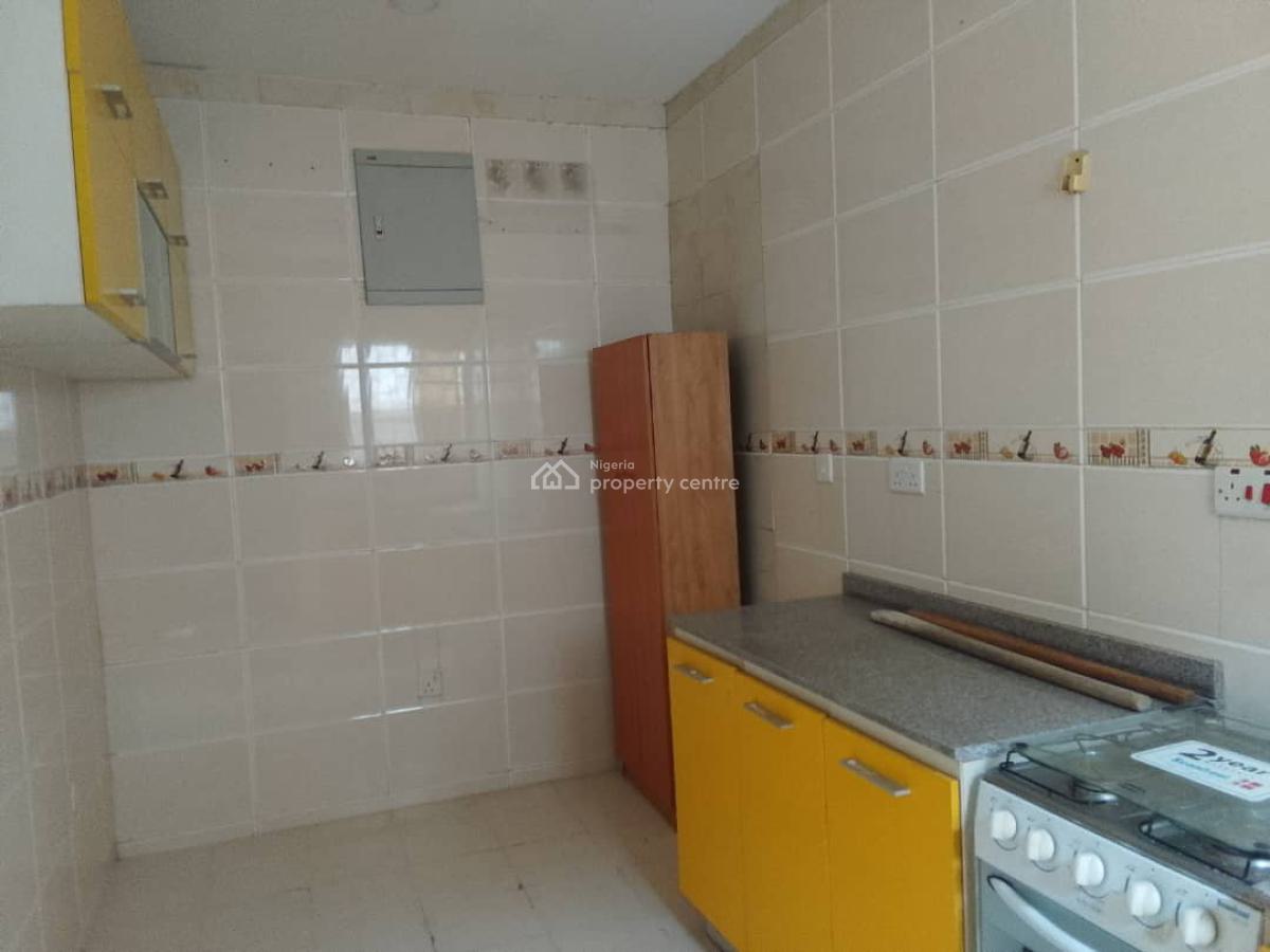 2 Bedrooms Bungalow, Off Admiralty Road, Lekki Phase 1, Lekki, Lagos, Flat / Apartment for Rent