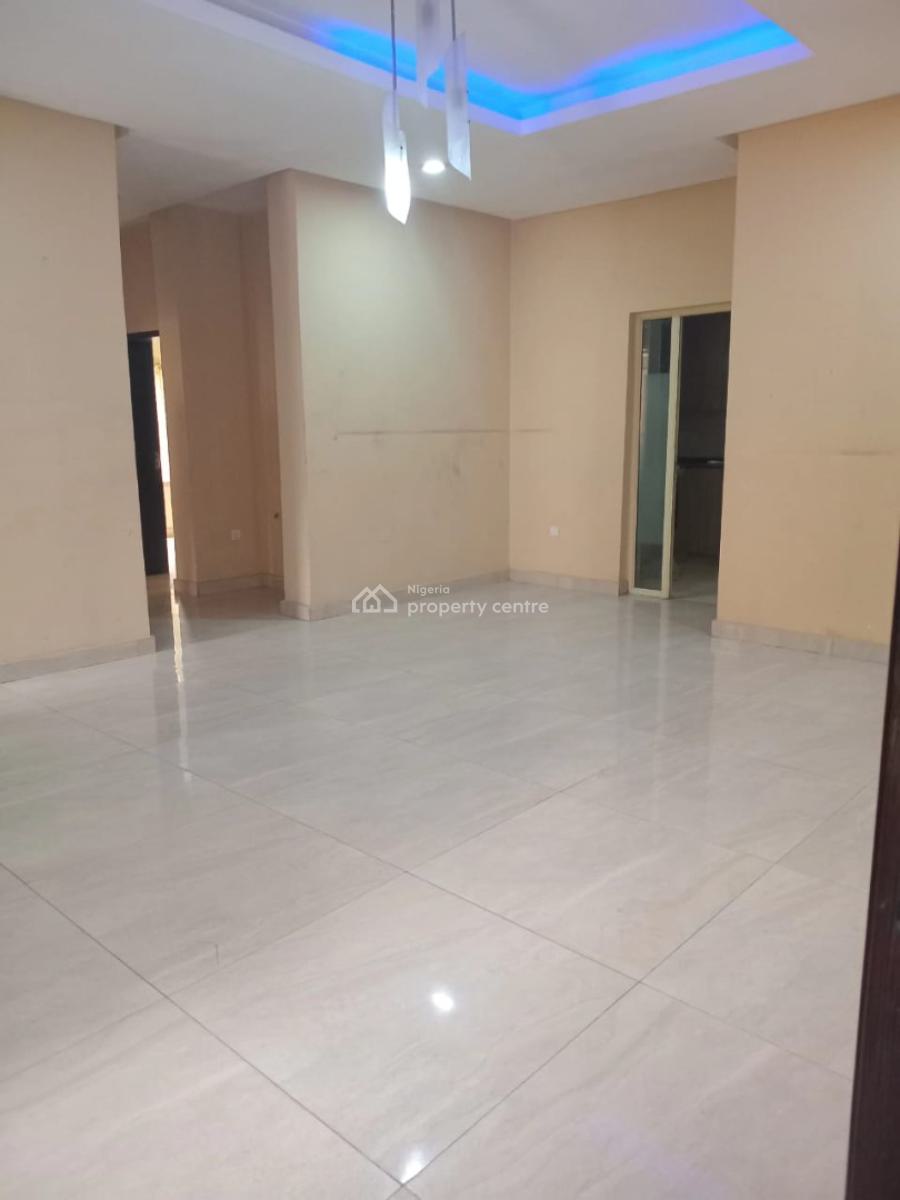 Spacious Serviced and Fully Fitted 2 Bedrooms Apartment with Acs, Off Admiralty Way, Lekki Phase 1, Lekki, Lagos, Flat / Apartment for Rent