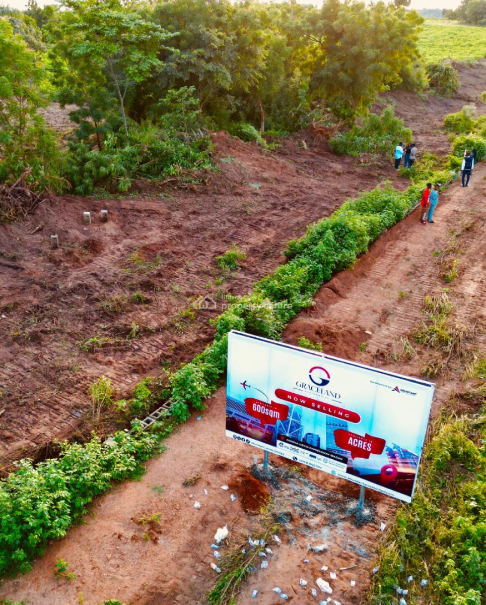 Exclusive Pre Launch Offer!! Buy 6 Plots and Get 1 Plot Free, Directly Facing The Moniya Iseyin Expressway, Moniya, Ibadan, Oyo, Mixed-use Land for Sale
