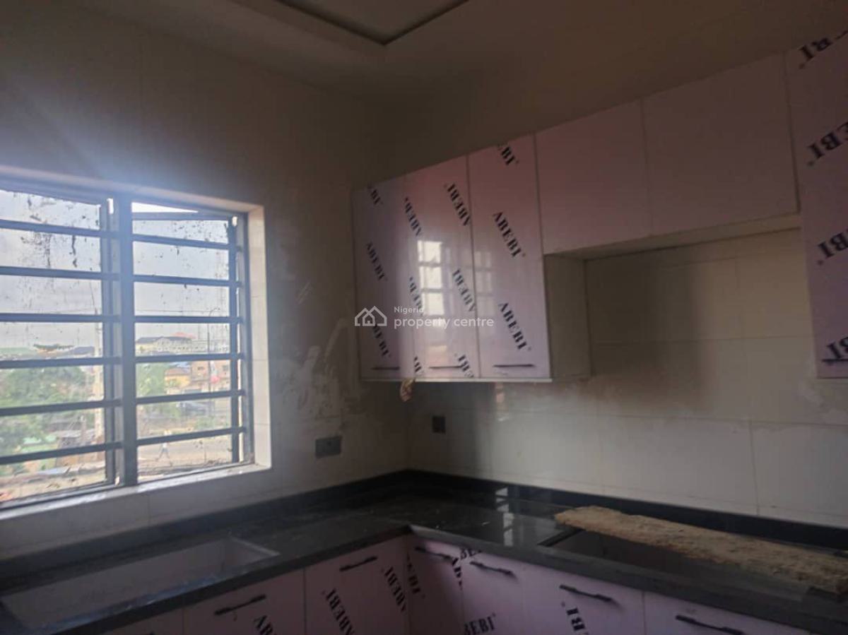 Exquiste Fully Fitted Duplex in a Good Area, Gbagada, Lagos, Terraced Duplex for Sale