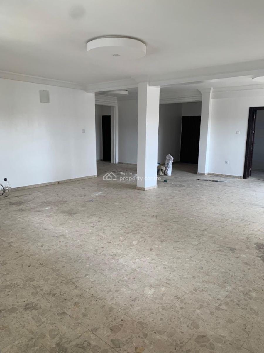 Easily Accessible 3 Bedrooms, Old Ikoyi, Ikoyi, Lagos, Flat / Apartment for Rent