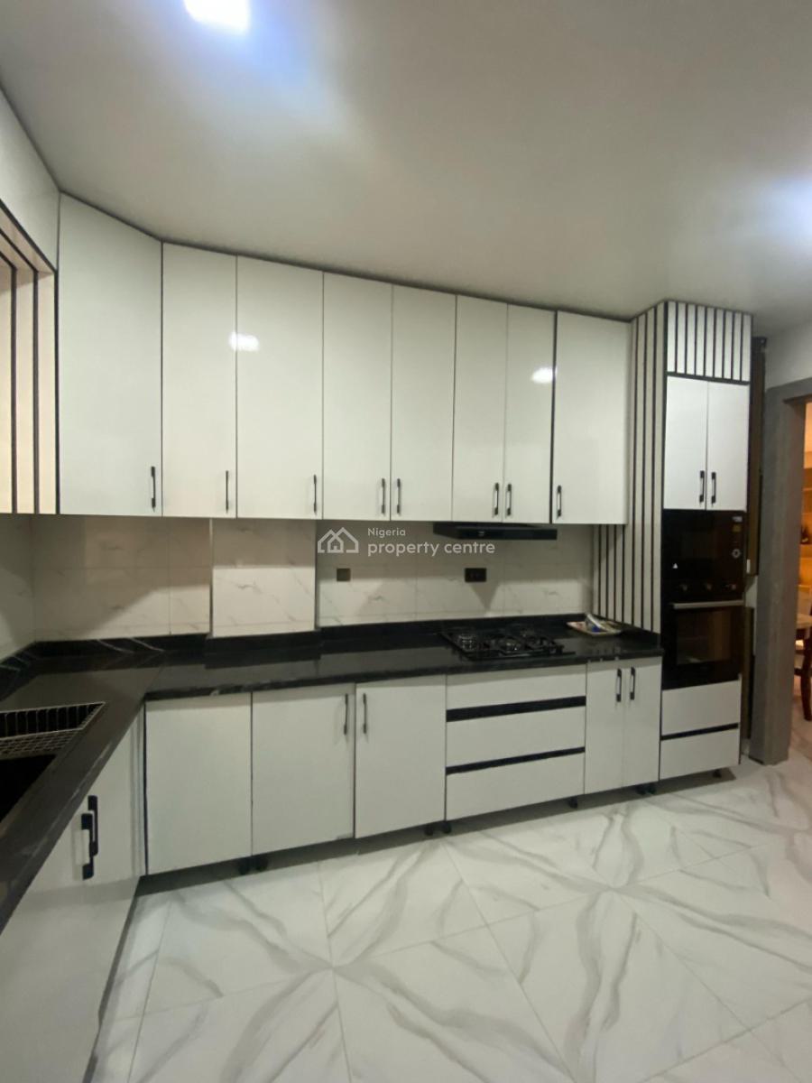 Luxurious 2 Bedroom Fully Furnished Apartment, Lekki Phase 1, Lekki, Lagos, Flat / Apartment for Sale