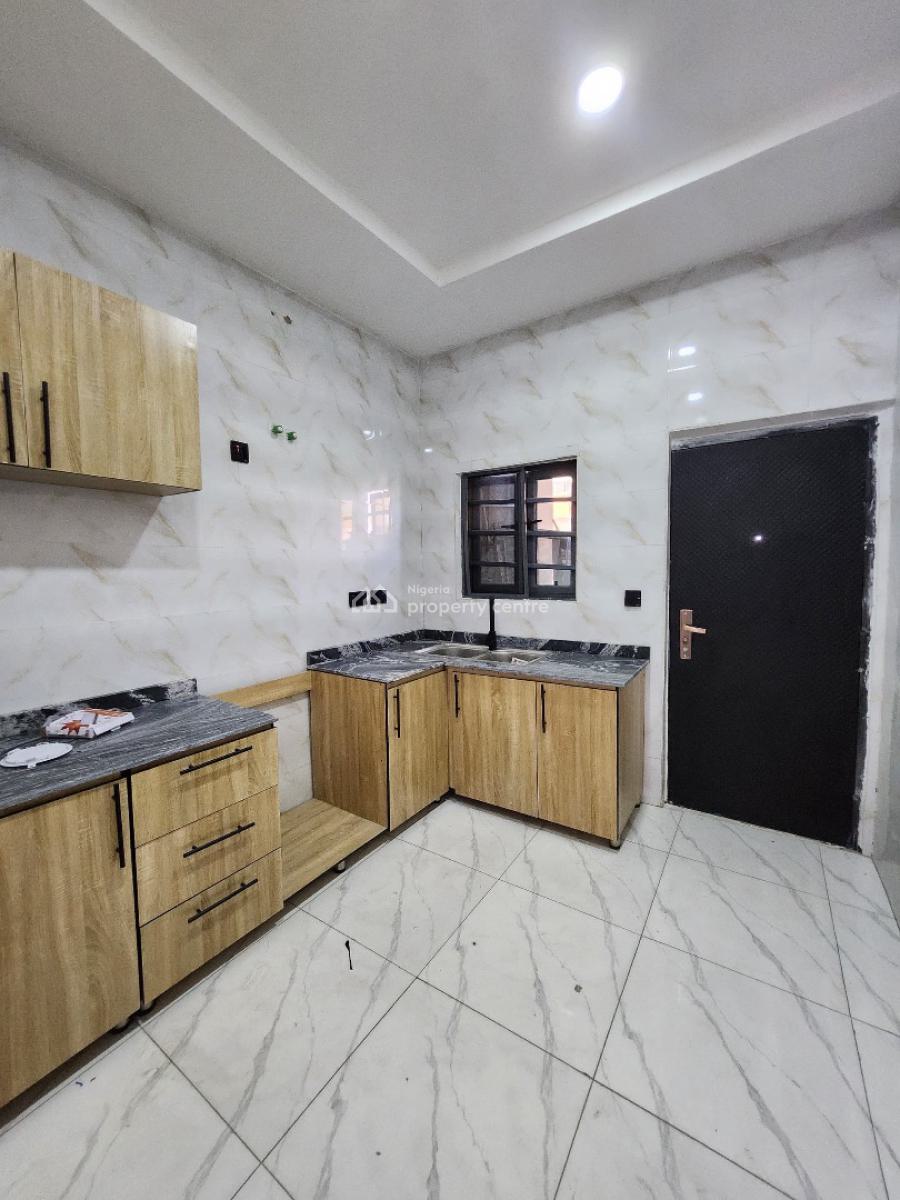 Brand New 2-bedroom Apartment, Ologolo, Lekki, Lagos, Flat / Apartment for Rent
