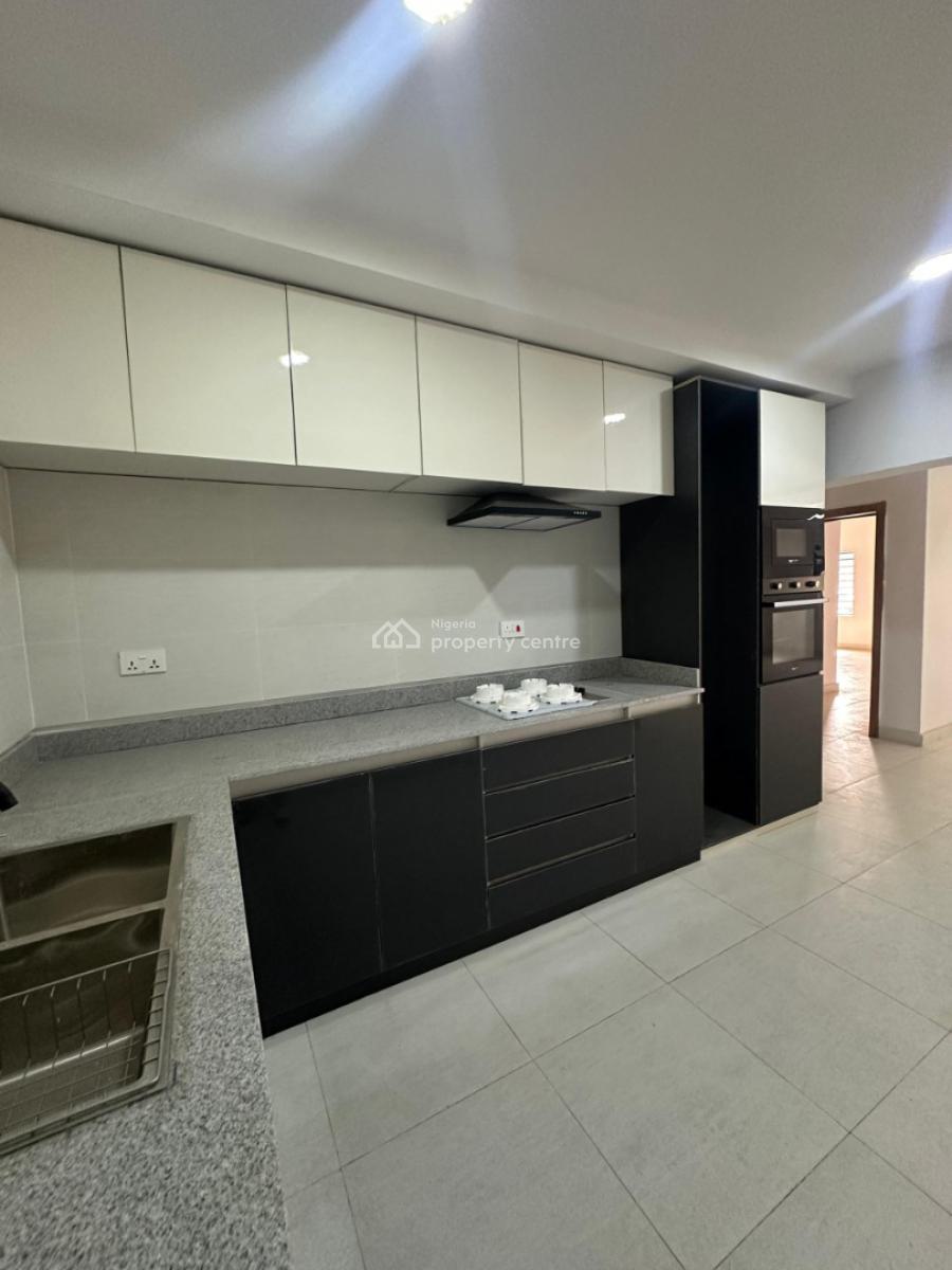 Fully Serviced 2-bedroom Apartment with Swimming Pool, Gym &, Lekki Phase 1, Lekki, Lagos, Flat / Apartment for Sale