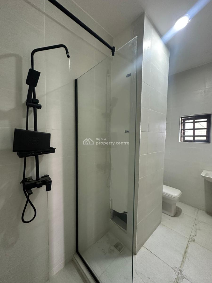 Fully Serviced 2-bedroom Apartment with Swimming Pool, Gym &, Lekki Phase 1, Lekki, Lagos, Flat / Apartment for Sale