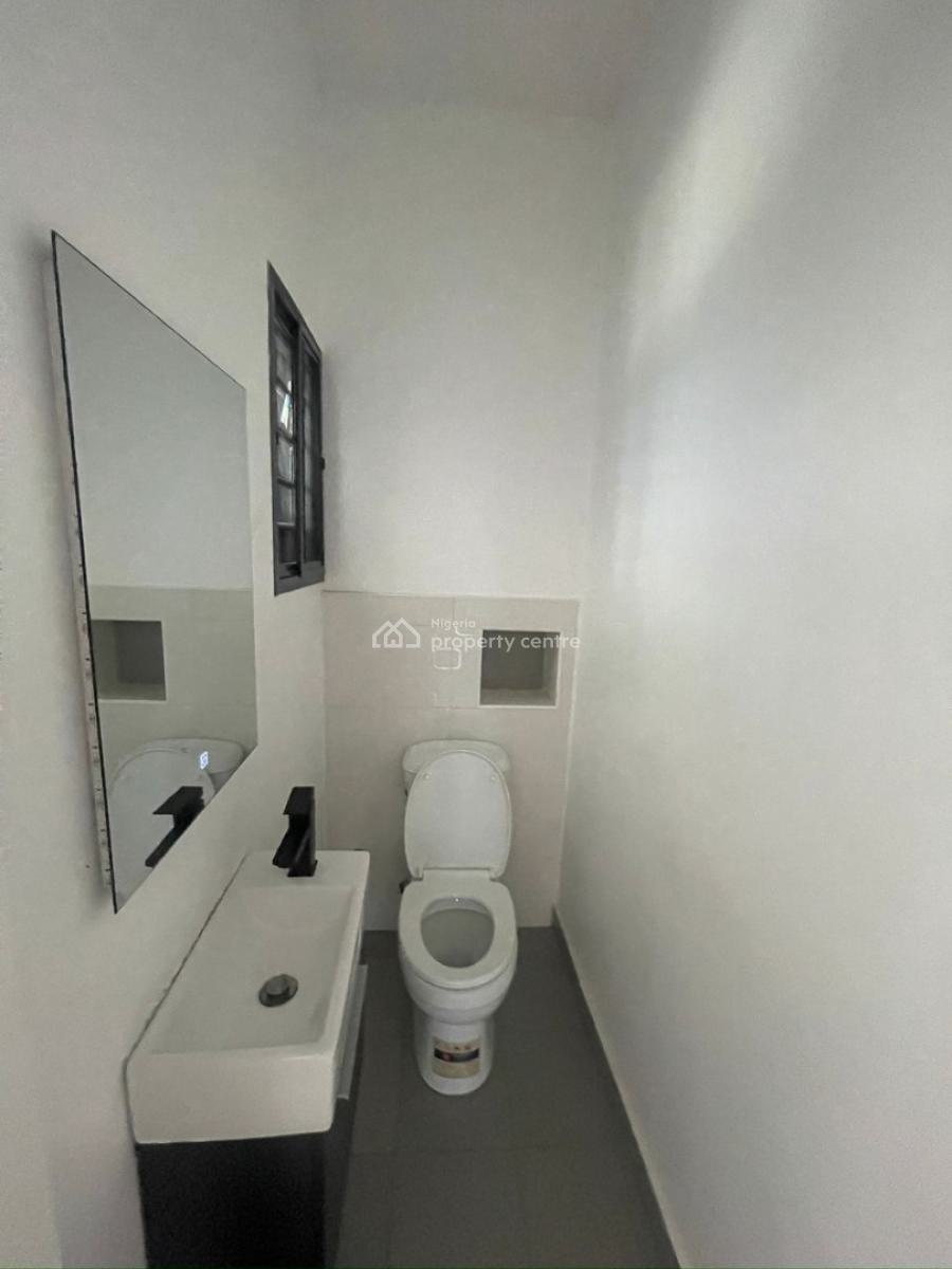 Lovely 1 Bedroom Fully Serviced Apartment with an Open Plan Kitchen, Lekki Phase 1, Lekki, Lagos, Flat / Apartment for Sale
