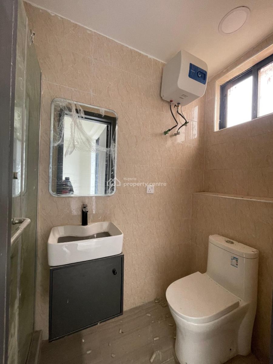 Beautiful 2bedroom Apartment Available with a Swimming Pool and Gym, Lekki Phase 1, Lekki, Lagos, Flat / Apartment for Sale