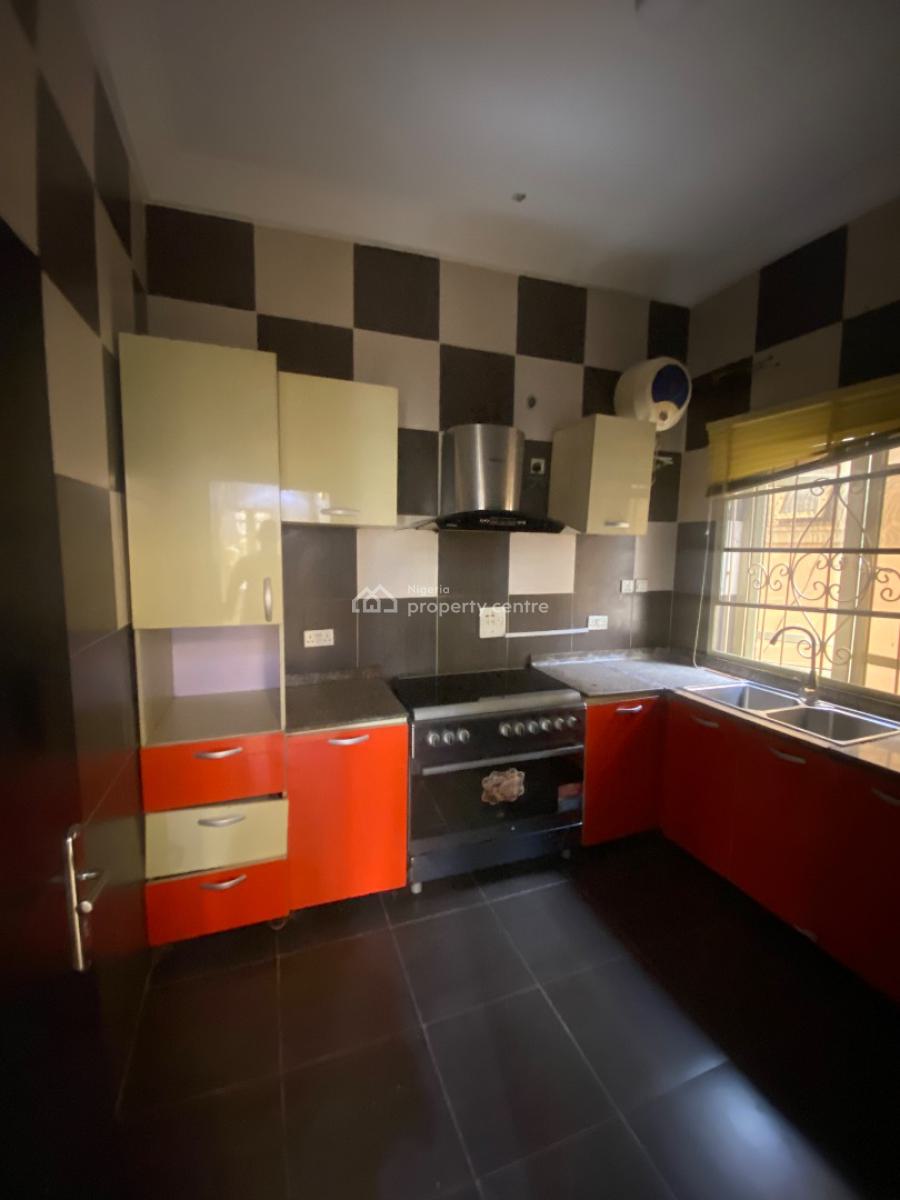 Luxury 4-bedroom Semi-detached Duplex with Bq -- Chevron Drive, Lekki, in a Well Secured Estate, 4 Bedroom 2 Floors Semi Detached Duplex, Lekki, Lagos, House for Rent