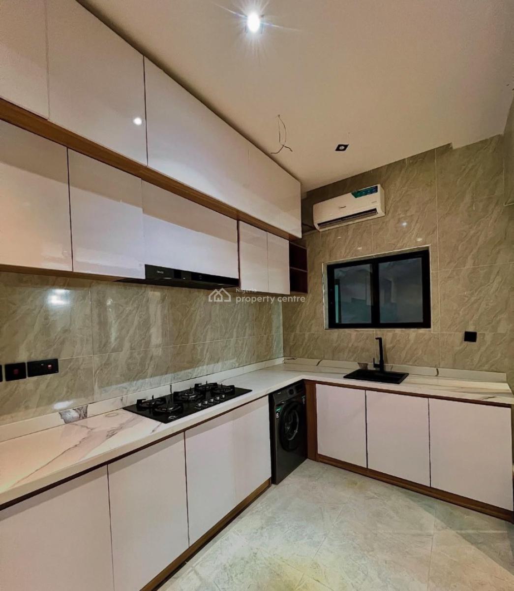 Fully Serviced Fully Furnished 2 Bedroom, Ikate, Lekki, Lagos, Block of Flats for Sale