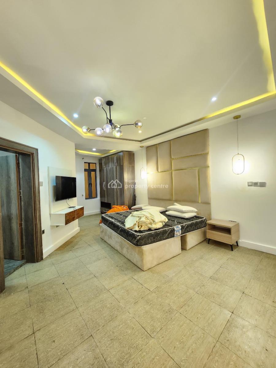 Well Maintained 3 Bedroom Apartment, Lekki Phase 1, Lekki, Lagos, Flat / Apartment for Rent