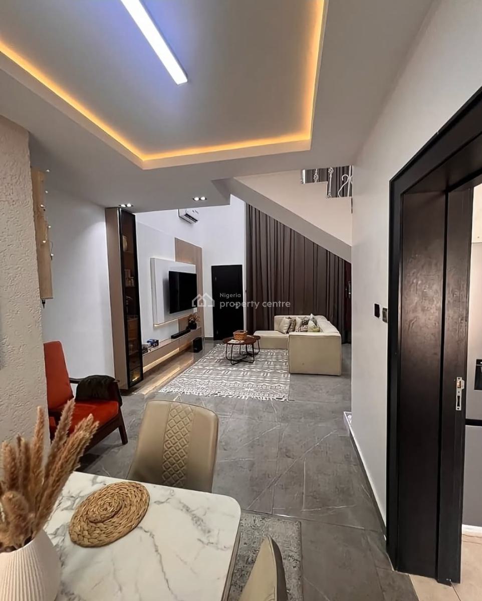 Furnished and Serviced 2 Bedroom En-suite Flat, Lekki Phase 1, Lekki, Lagos, Flat / Apartment for Rent