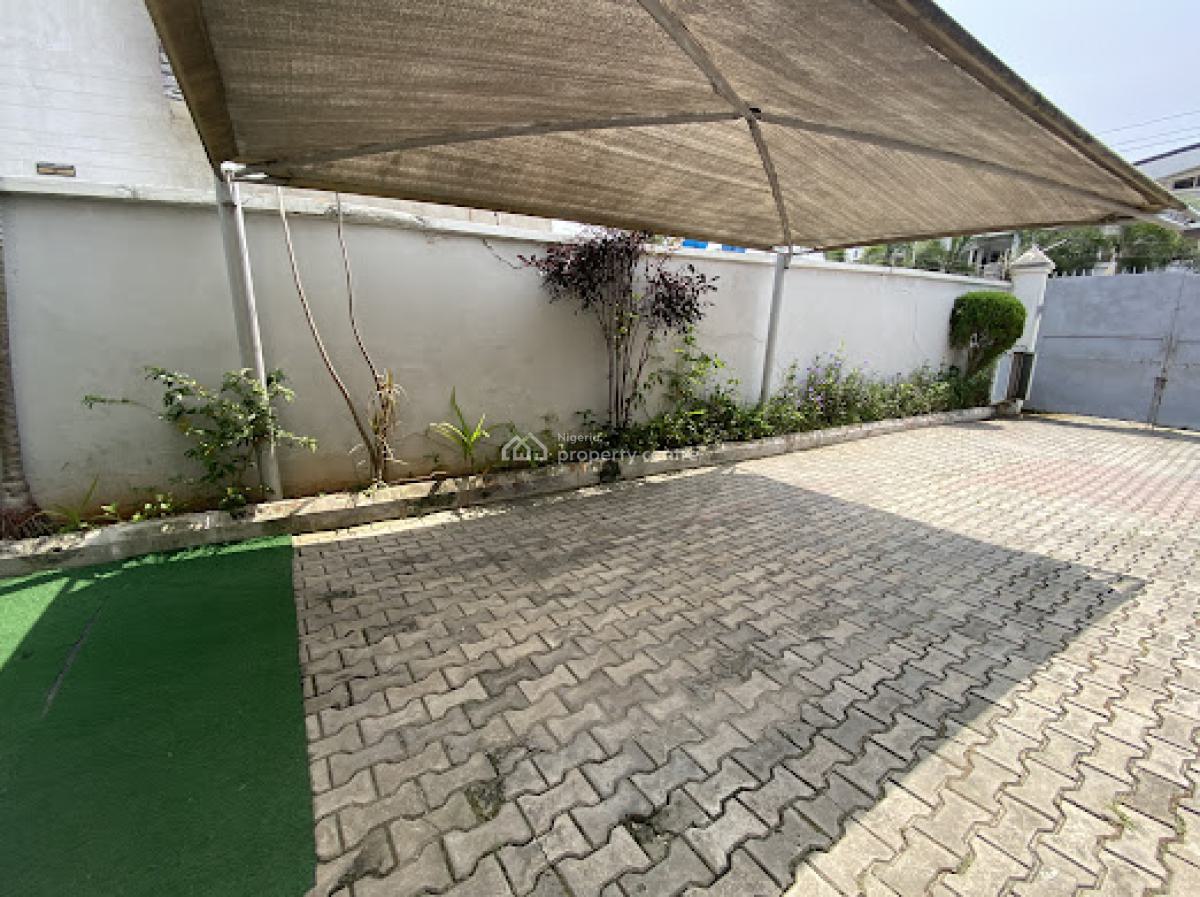 a Contemporary 5 Bedrooms Detached Duplex with 2 Rooms Bq, Lekki Phase 1, Lekki, Lagos, Detached Duplex for Sale