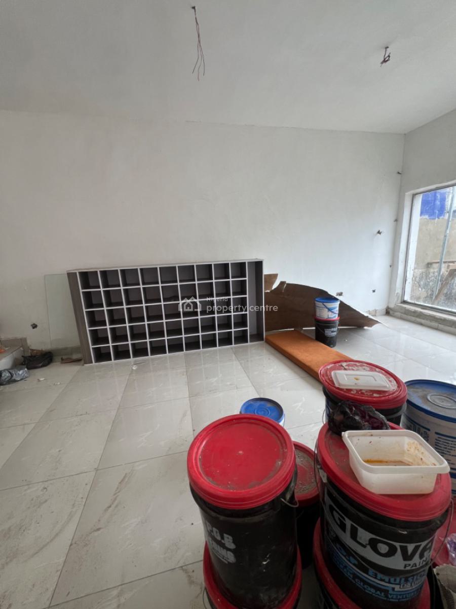 Brand Newly Shop Space, Lekki Phase 1, Lekki, Lagos, Commercial Property for Rent