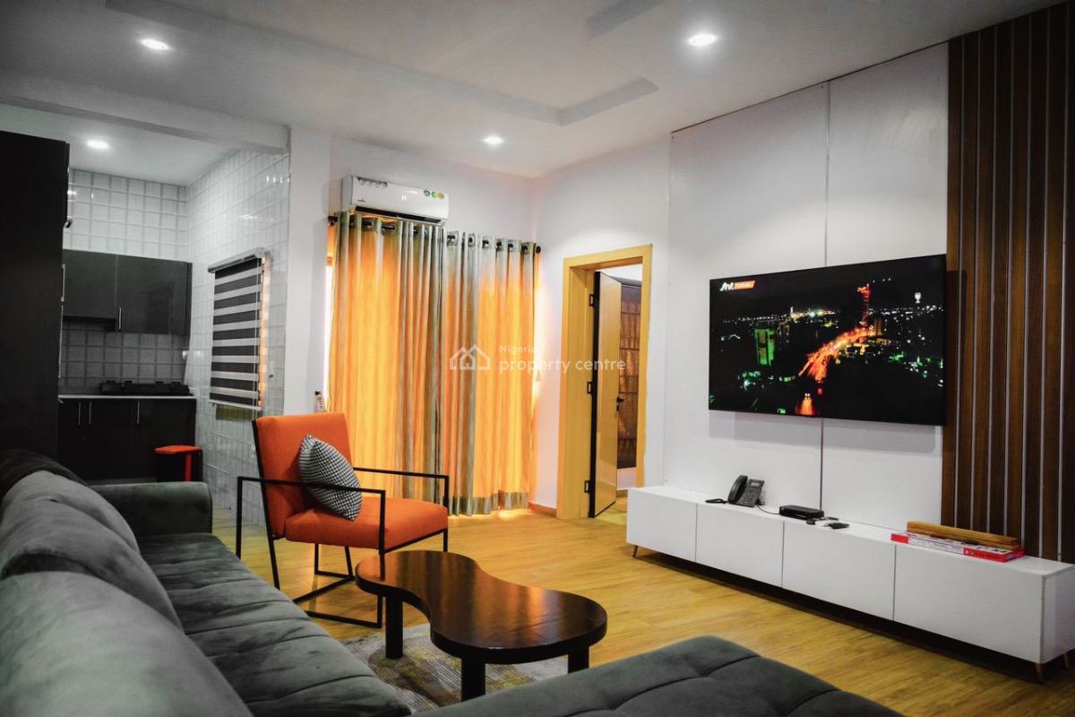 Lovely 1 Bedroom Fully Furnished Apartment, Lekki Phase 1, Lekki, Lagos, Flat / Apartment Short Let
