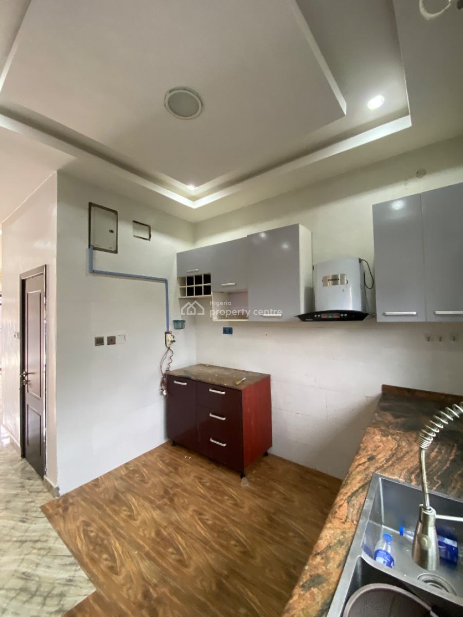 Two Bedroom Duplex, Skymall Lane, Sangotedo, Ajah, Lagos, Terraced Duplex for Rent