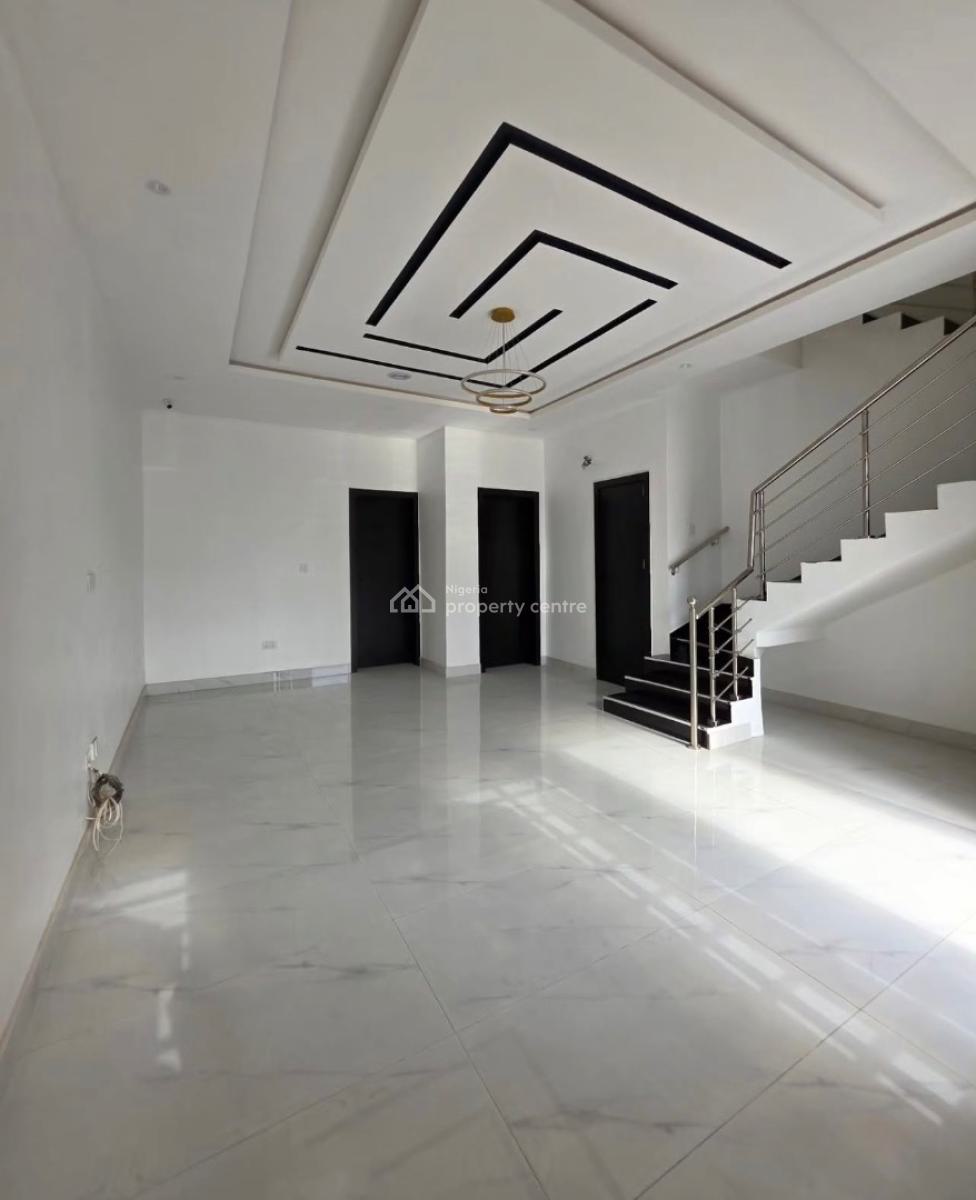 Amazing 4 Bedroom Duplex with Bq, Chevron, Lekki Phase 2, Lekki, Lagos, Semi-detached Duplex for Sale