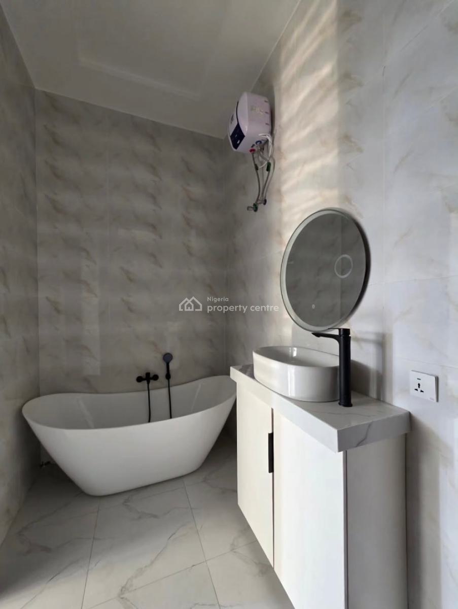 Amazing 4 Bedroom Duplex with Bq, Chevron, Lekki Phase 2, Lekki, Lagos, Semi-detached Duplex for Sale