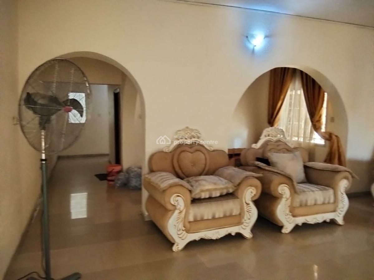 Neatly Used 3 Bedroom Duplex in a Good Area, Oshodi, Lagos, Terraced Duplex for Sale