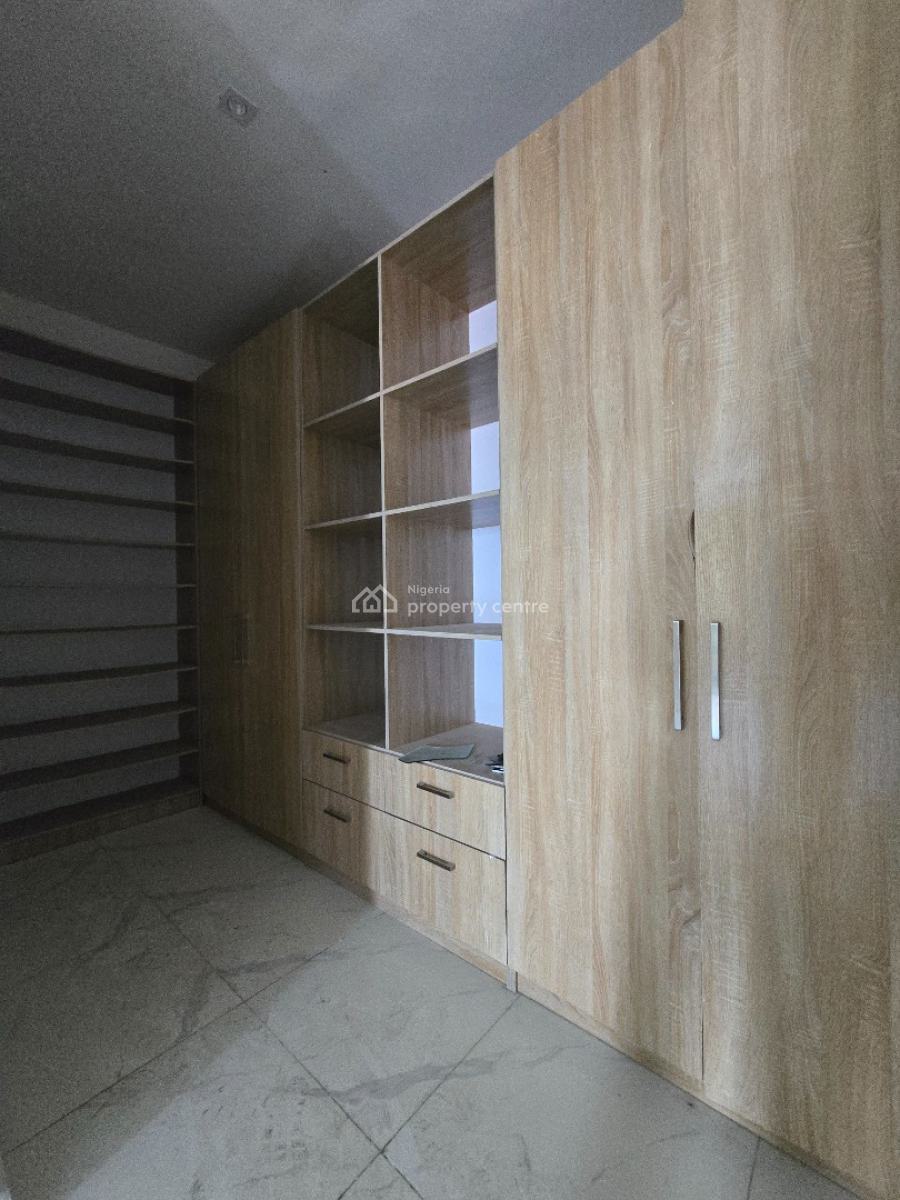 5 Bedrooms Fully Detached House, Lekki Phase 1, Lekki, Lagos, Commercial Property for Sale