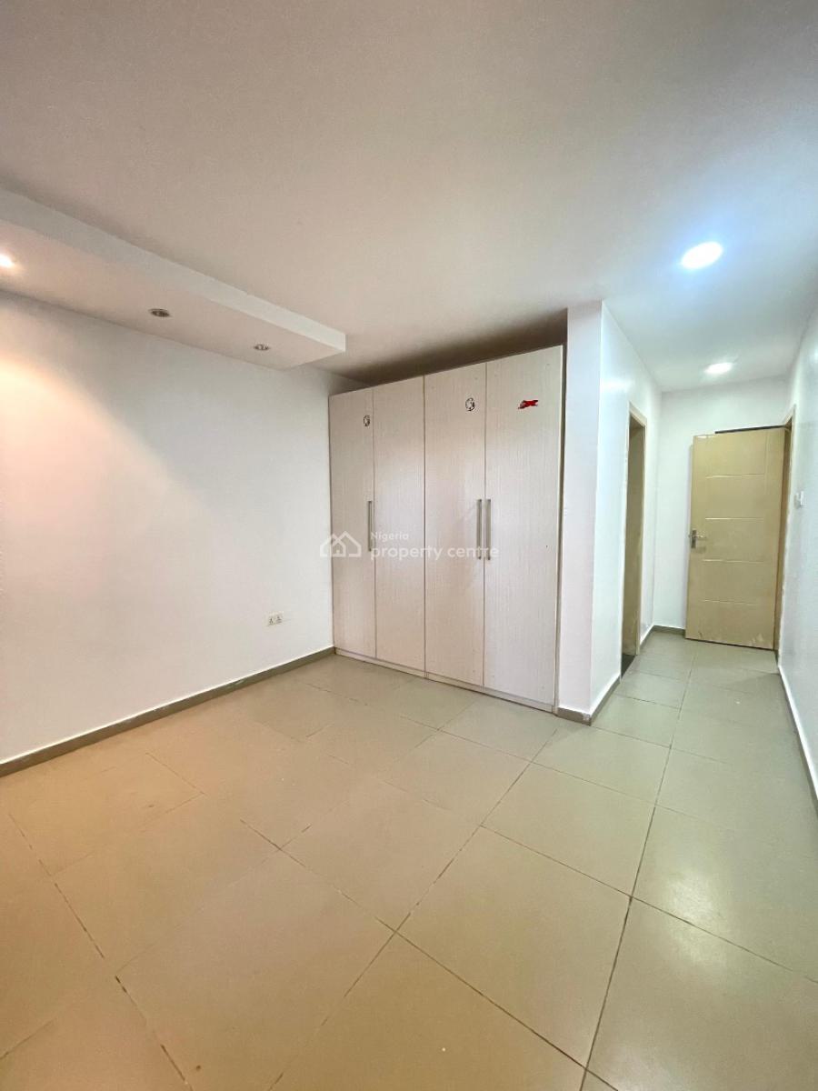 2 Bedroom Apartment with Bq and Personal Outdoor Space, Osapa, Lekki, Lagos, Flat / Apartment for Sale