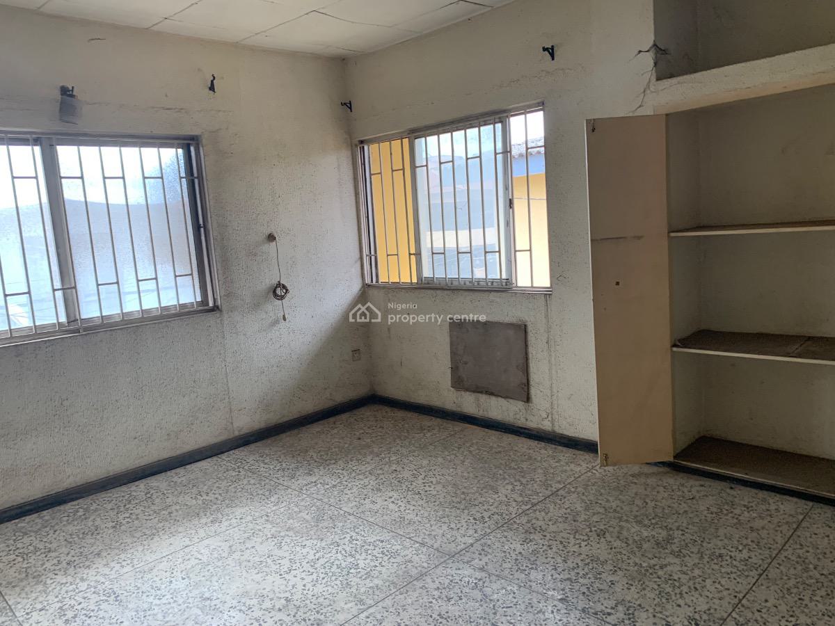 5 Bedroom Flat All Rooms En-suite with a Warehouse Downstairs, Ikeja, Lagos, Commercial Property for Rent