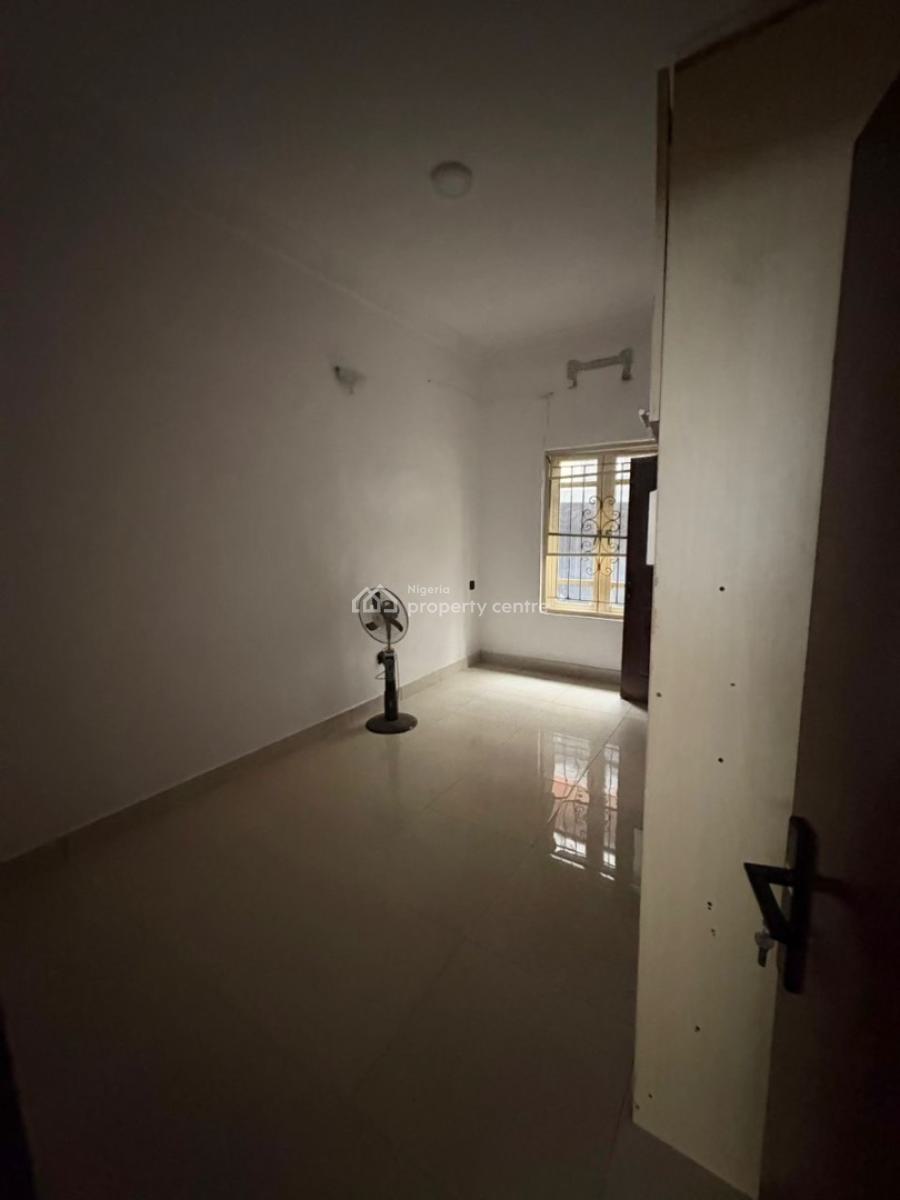 Self Contain, Bera Estate, Lekki Expressway, Lekki, Lagos, Self Contain (single Rooms) for Rent