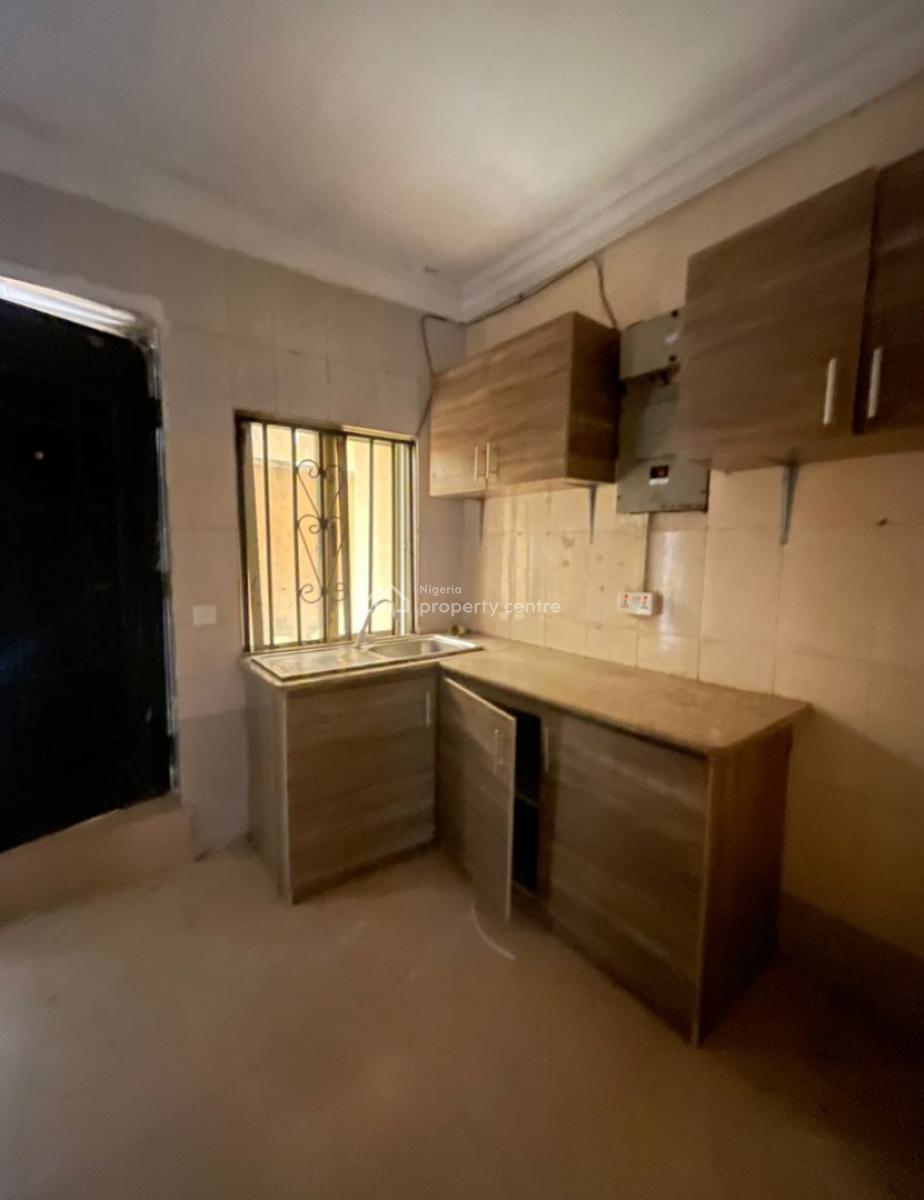 Spacious Self Serviced 2 Bedroom with Good Fittings in a Secure Environment, Freedom Way, Lekki Phase 1, Lekki, Lagos, Flat / Apartment for Rent