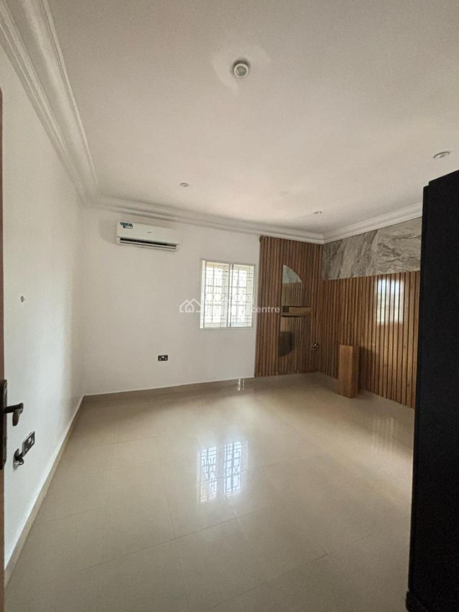 Spacious Serviced and Fully Fitted 2 Bedroom Apartment with Balcony, Lekki Phase 1, Lekki, Lagos, Flat / Apartment for Rent
