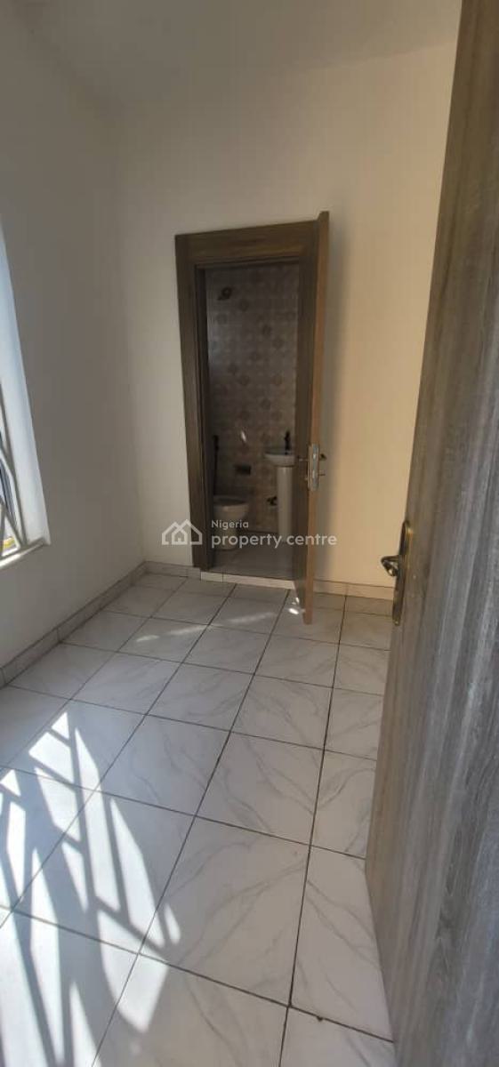 Newly 2bedrom with Bq, Location =mobile Road Ajah, Lekki Phase 2, Lekki, Lagos, Flat / Apartment for Rent