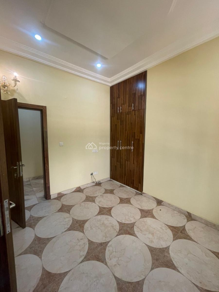 Brand New and Serviced 3 Bedroom En-suite Flat with Fitted Kitchen, Co, Lekki Phase 1, Lekki, Lagos, Flat / Apartment for Rent