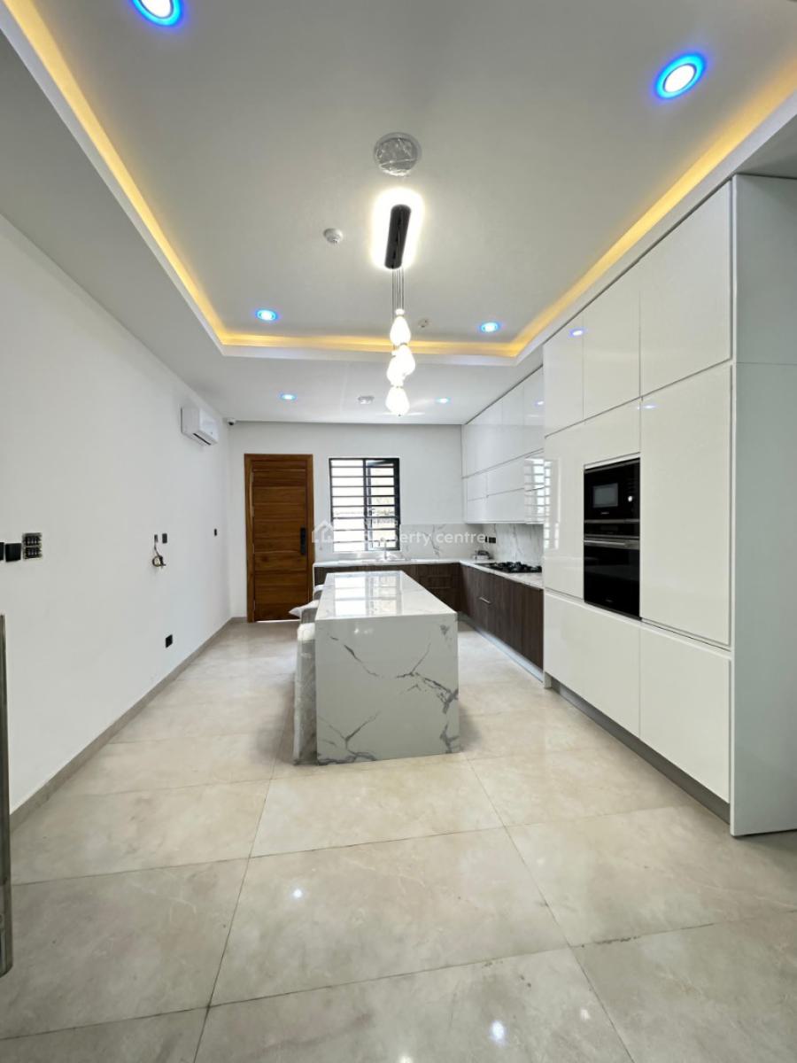 Exotic 5 Bedroom Detached with Bq and Pool Within a Secured Estate., Lekki Phase 1, Lekki, Lagos, Detached Duplex for Sale