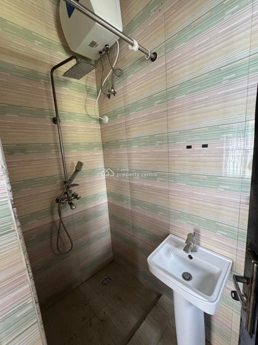 𝐌𝐀𝐈𝐍𝐓𝐀𝐈𝐍𝐄𝐃 2 𝐁𝐄𝐃𝐑𝐎𝐎𝐌 𝐀𝐏𝐀𝐑𝐓𝐌𝐄𝐍𝐓, Ikate, Lekki, Ikate, Lekki, Lagos, Flat / Apartment for Rent