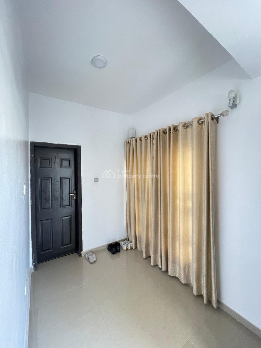 Top Notch 3 Bedroom Duplex Terrace with 24 Hours Light Gym Pool Pitch, Orchid Road Lekki, Lekki, Lagos, Terraced Duplex for Sale