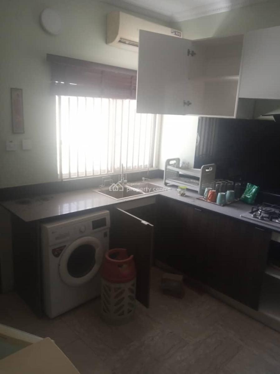 4 Bedroom Semi Detached House with a Room Bq, Femi Okunnu Estate, Jakande, Lekki, Lagos, Semi-detached Duplex for Rent