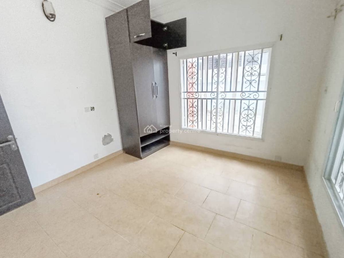Lovely Ground Floor 2-bedroom Apartment, Itire-ikate, Surulere, Lagos, Flat / Apartment for Rent