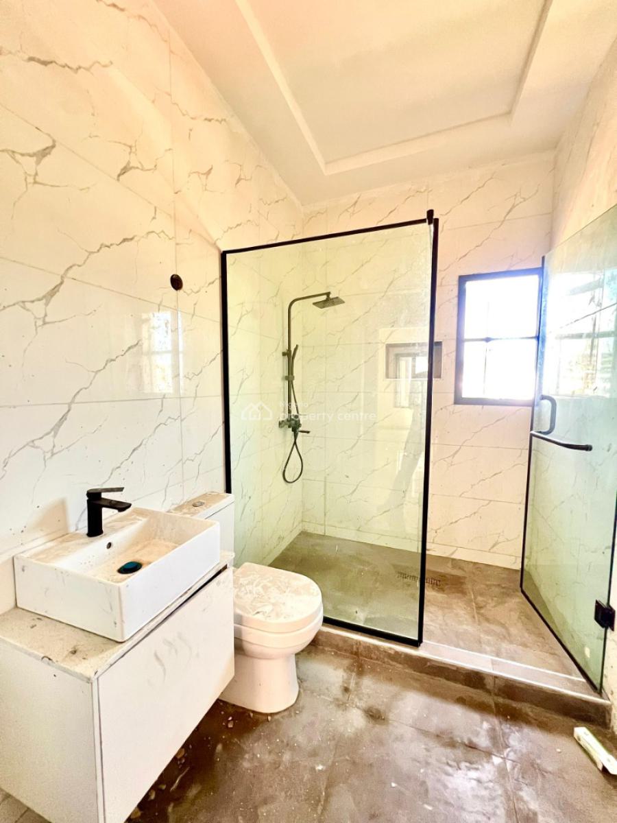 Luxury Fully Serviced 4 Bedroom Terrace with Bq, Lekki Phase 1, Lekki, Lagos, Terraced Duplex for Rent