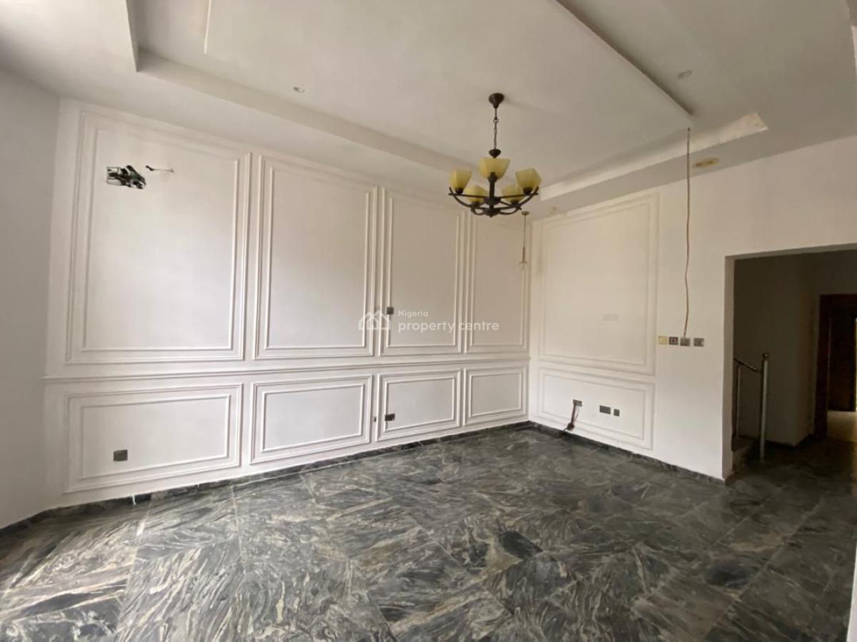 4 Bedroom Semi Detached House with One Room Boys Quater, Ologolo, Lekki, Lagos, Semi-detached Duplex for Rent
