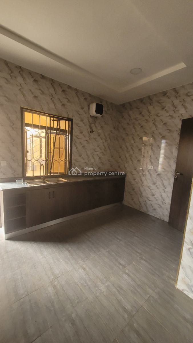 Luxury Standard 3 Bedroom Flat on The 1st Floor, Ibeto Hotel, Durumi, Abuja, Flat / Apartment for Rent