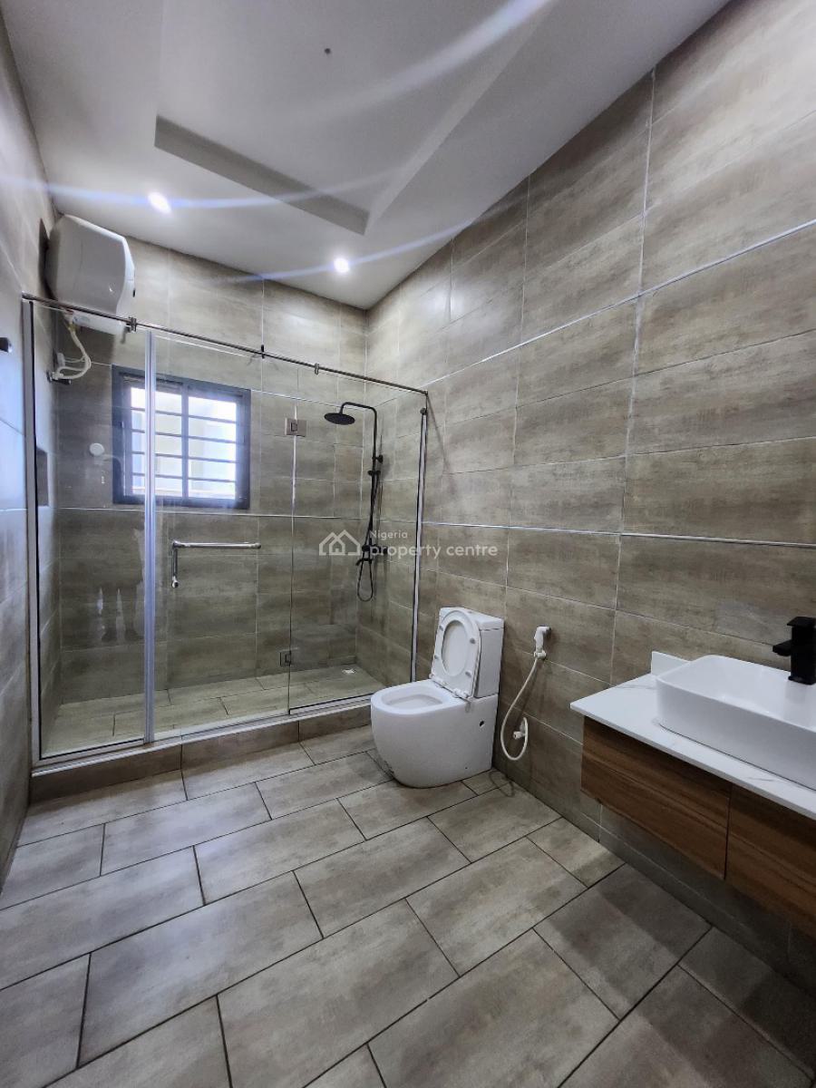 Relatively New 4 Bedroom Terrace Duplex, Lekki, Lagos, Terraced Duplex for Rent